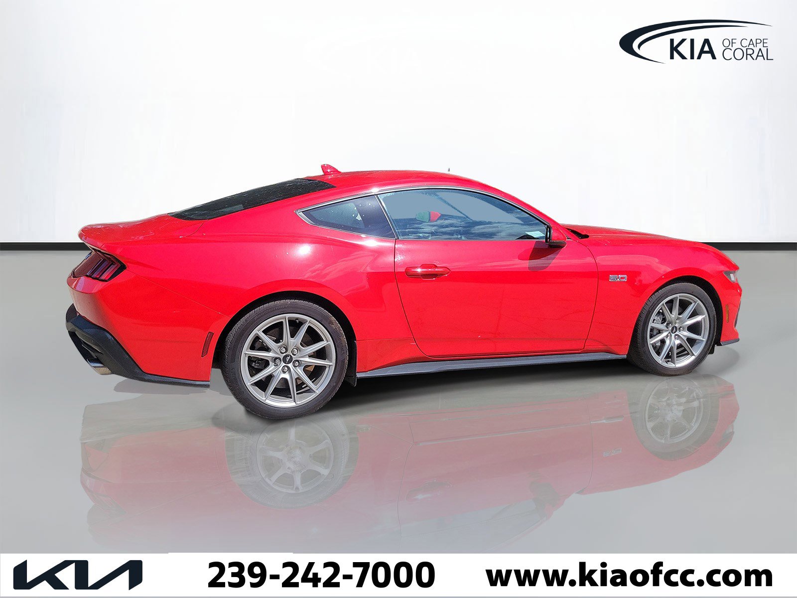 Used 2024 Ford Mustang GT Premium RWD image 2