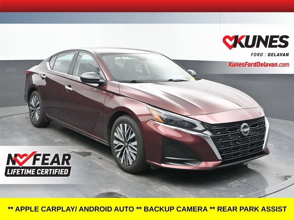 Used 2024 Nissan Altima 2.5 SV FWD image 1