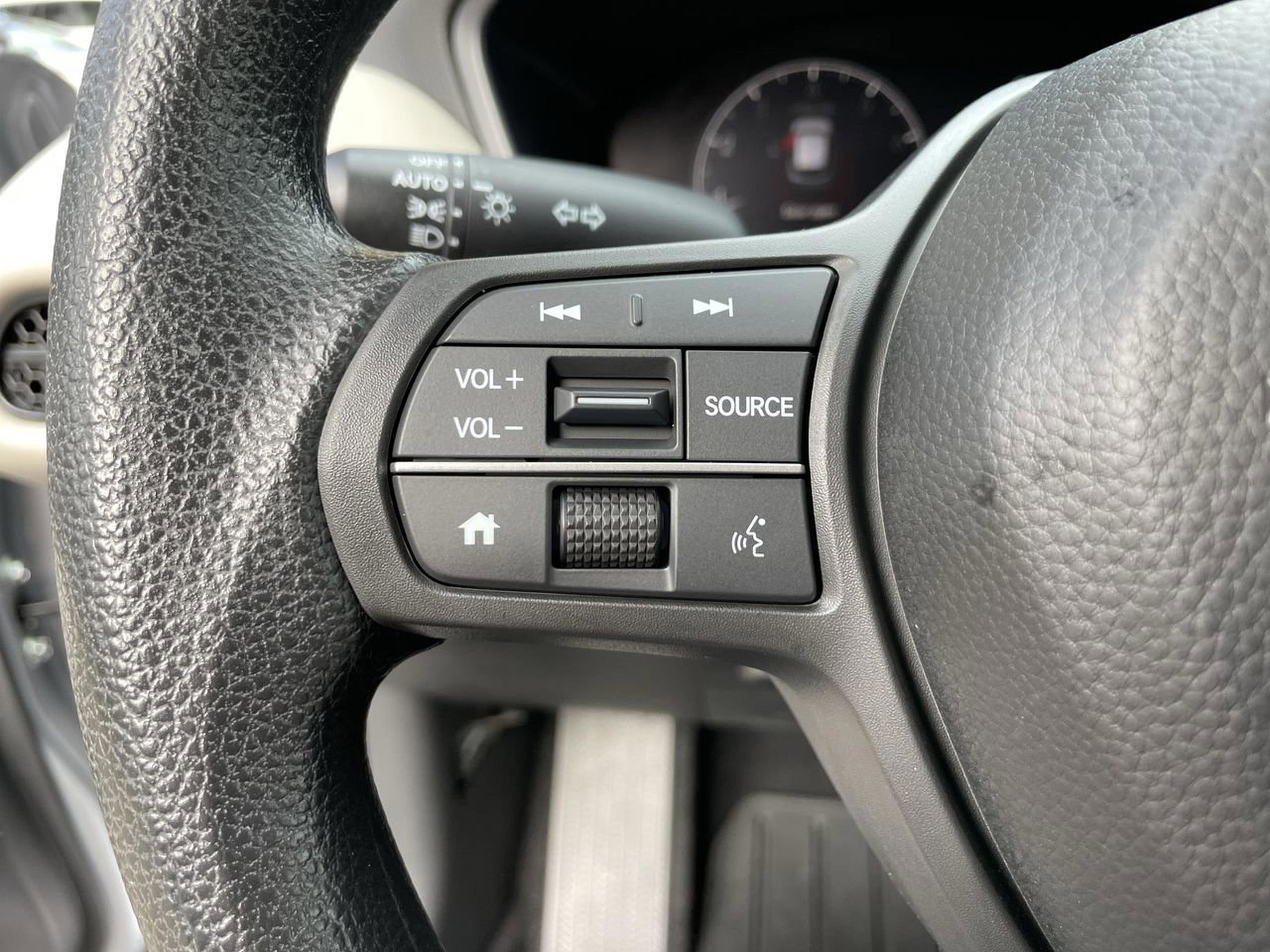 Certified 2023 Honda HR-V LX image 13