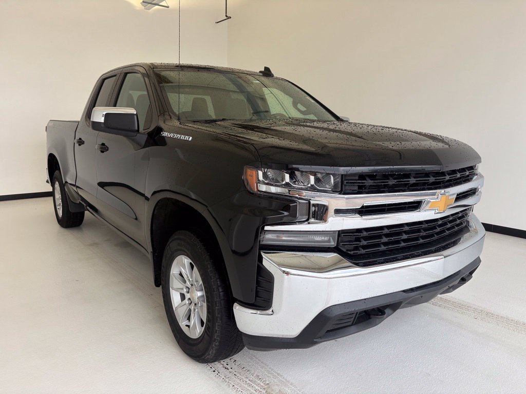 Used 2020 Chevrolet Silverado 1500 LT w/ Trailering Package AWD/4WD image 12