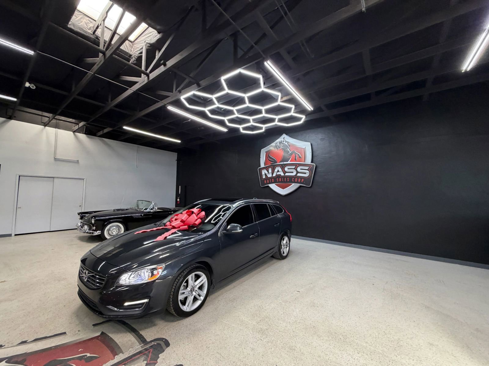 Used 2015 Volvo V60 T5 Premier Plus image 2