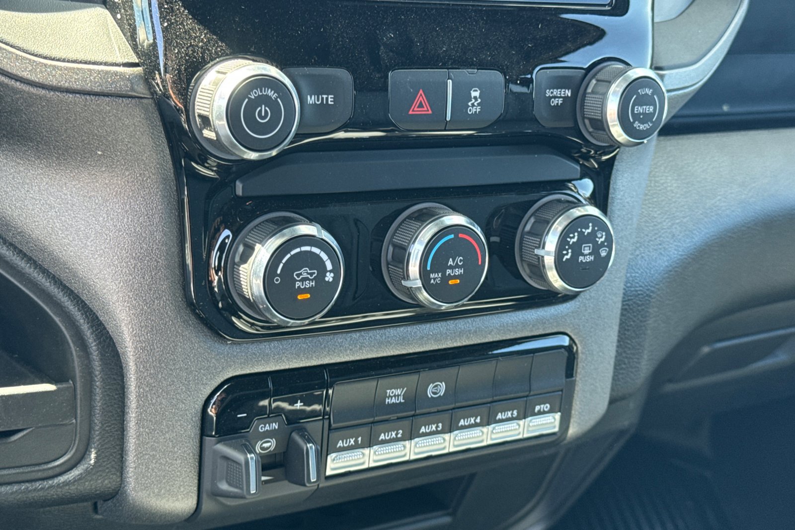 New 2026 RAM 3500 Tradesman RWD image 18
