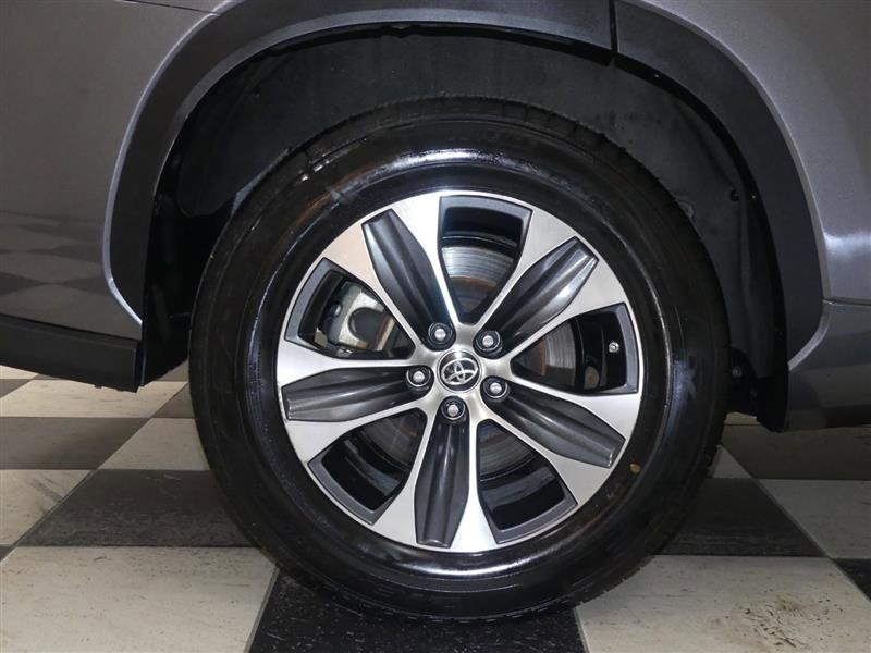 Used 2021 Toyota Highlander XLE image 35