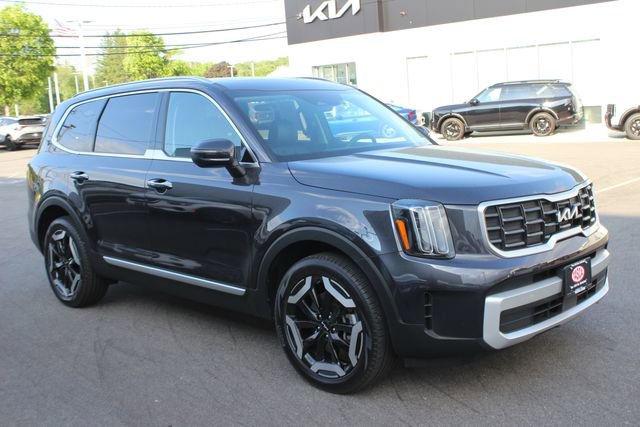 Certified 2025 Kia Telluride S