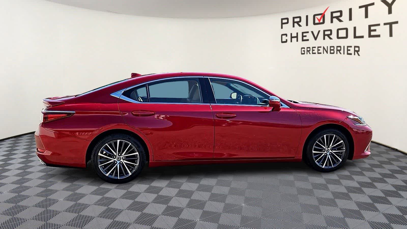 Used 2022 Lexus ES 350 w/ Premium Package FWD image 9