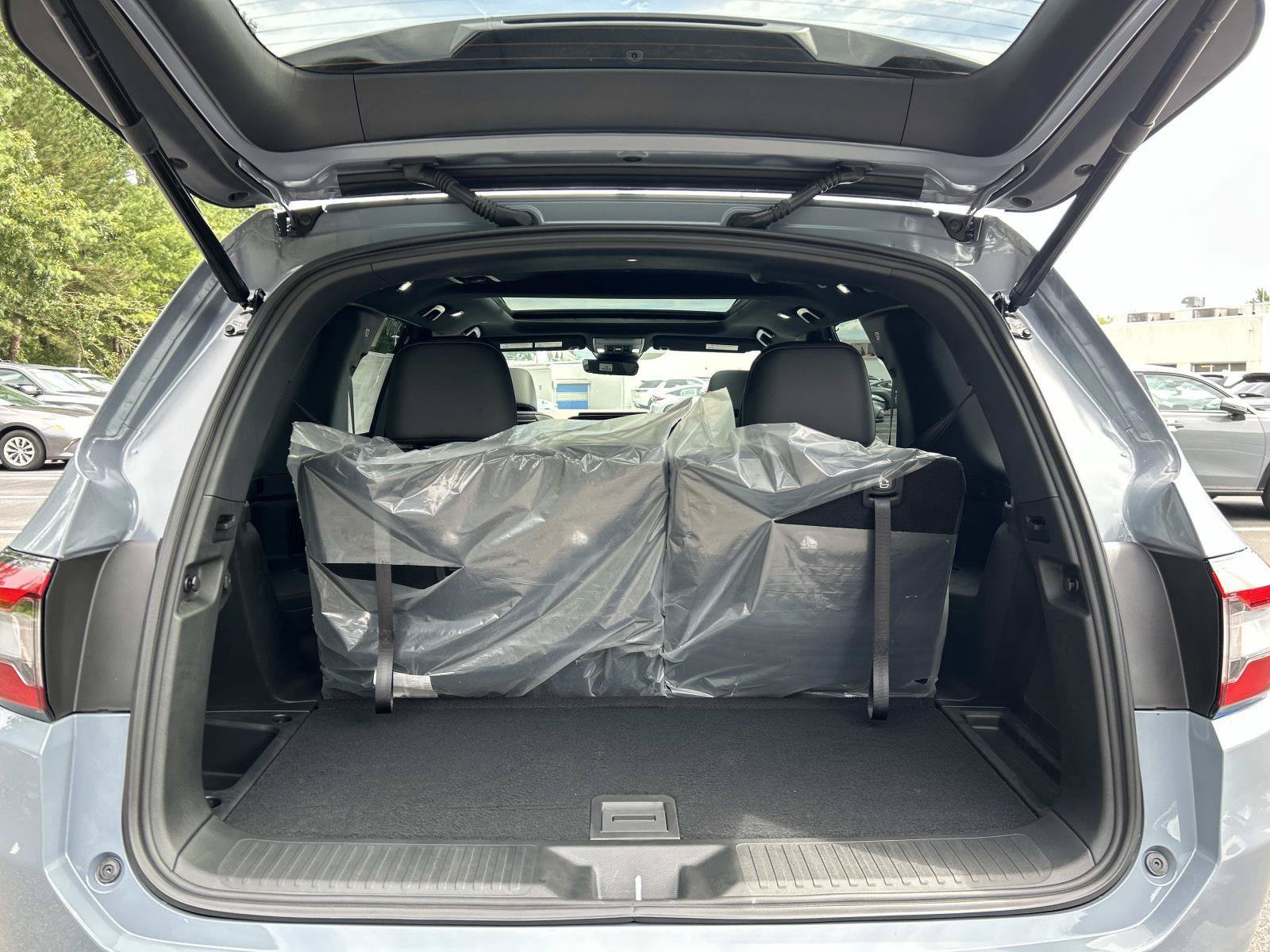 New 2026 Honda Pilot Black Edition image 5