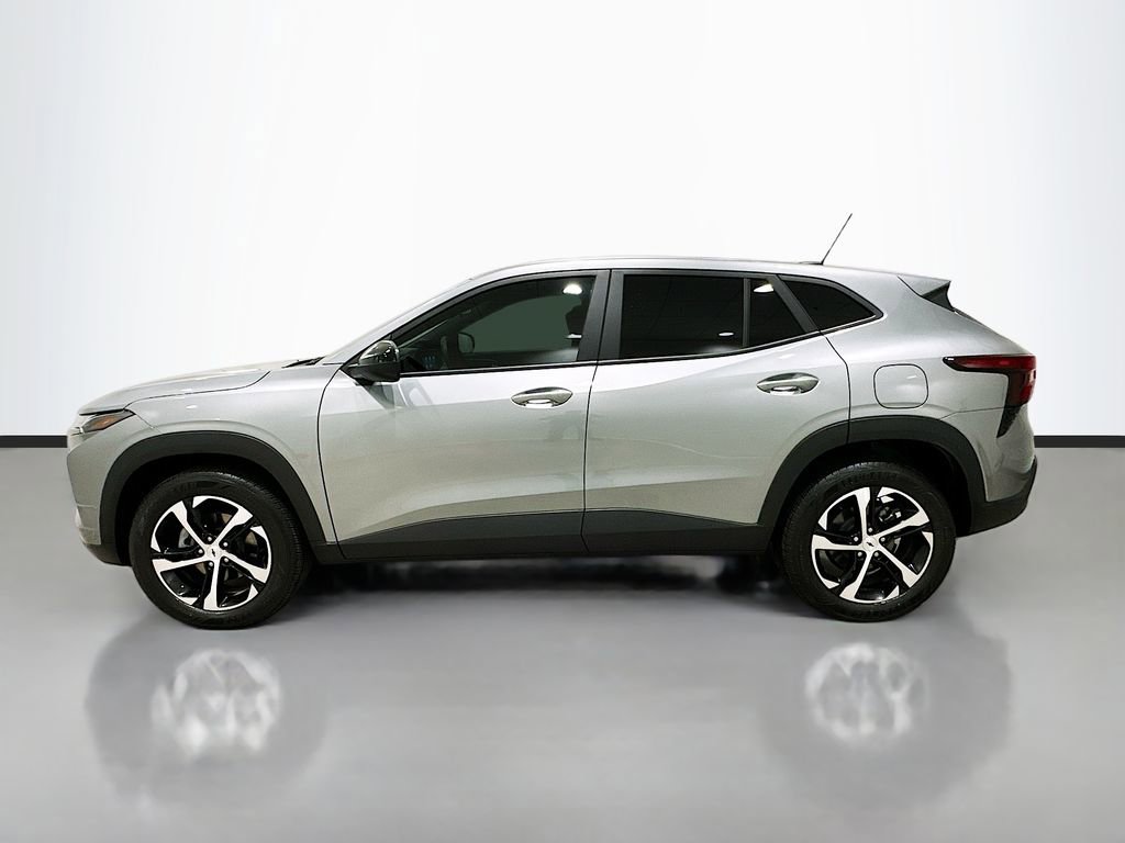 Certified 2026 Chevrolet Trax RS w/ Sunroof Package FWD image 4