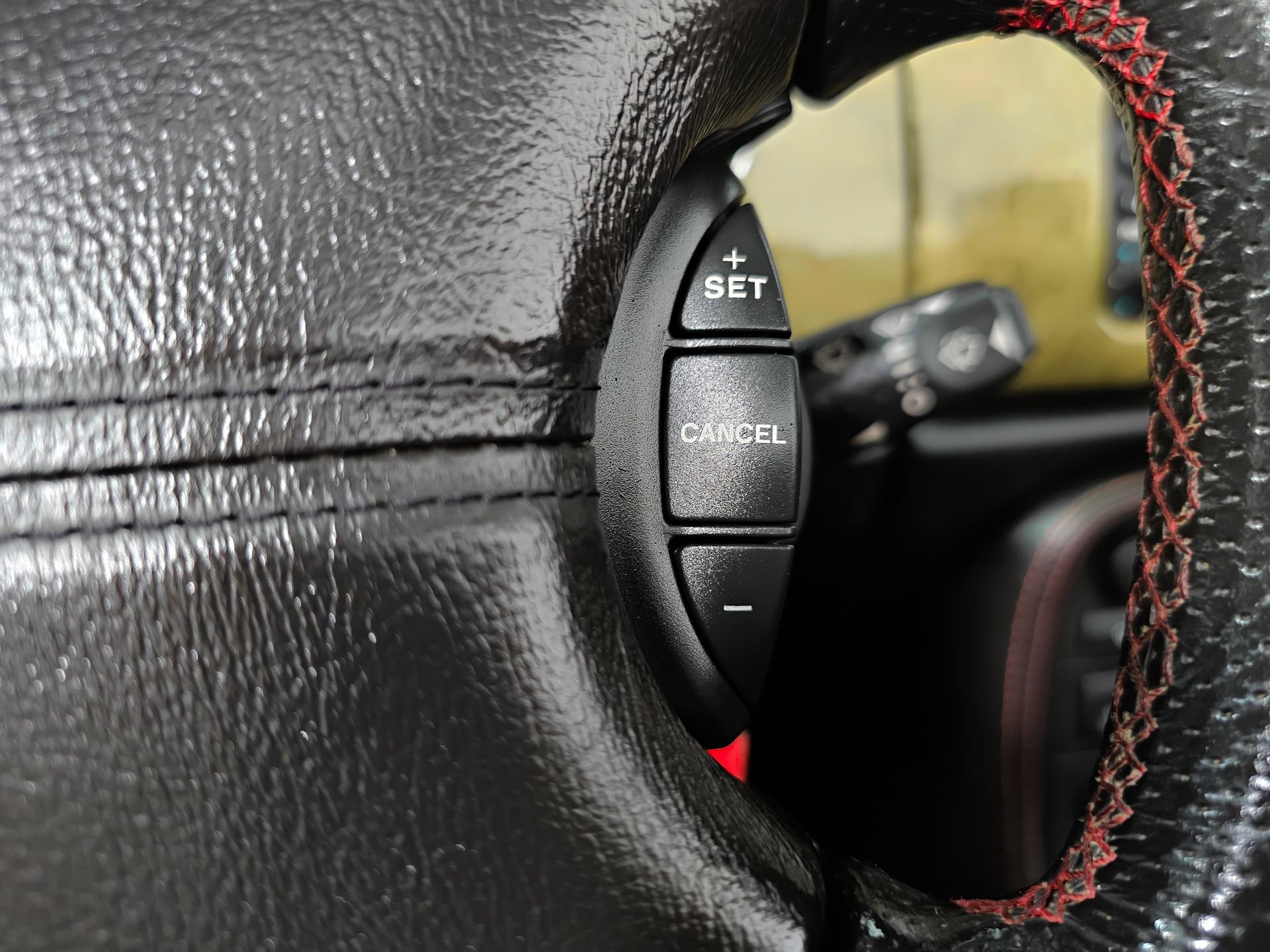 Used 2001 Jaguar XK8 Convertible RWD image 45
