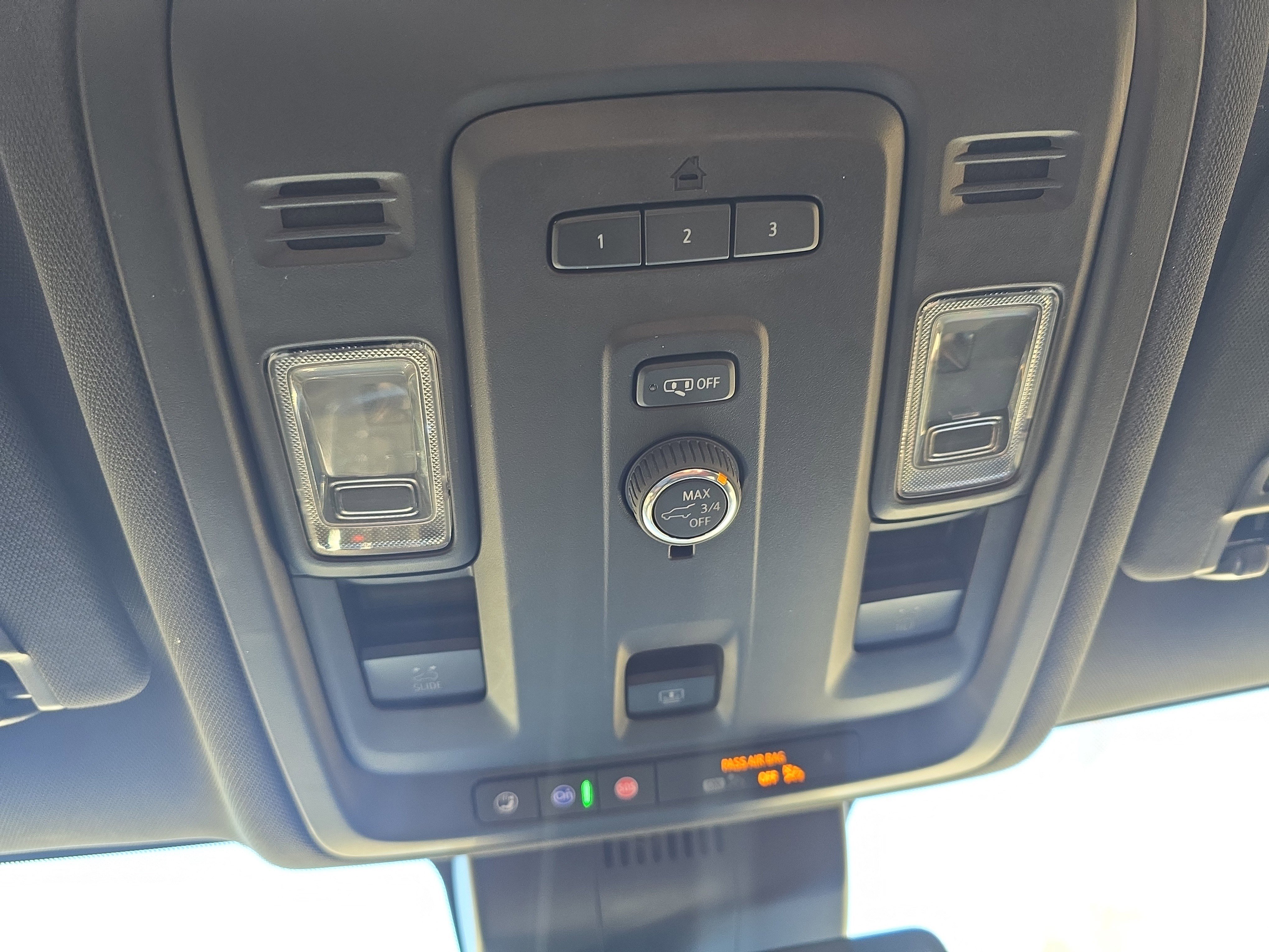 Used 2023 GMC Yukon SLT AWD/4WD image 33