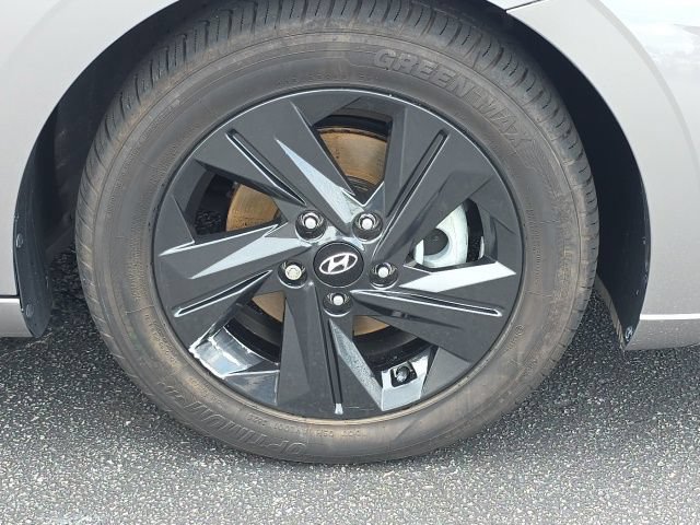 Used 2023 Hyundai Elantra SEL FWD image 23