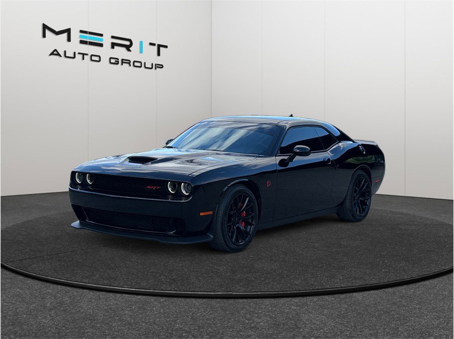 Used 2015 Dodge Challenger SRT Hellcat image 4