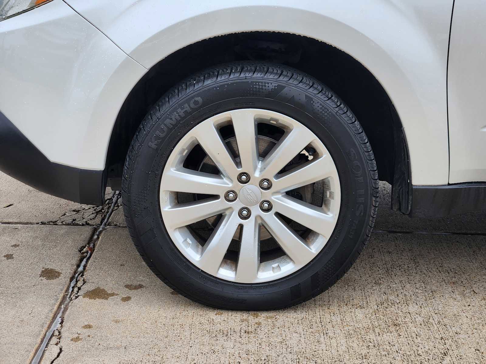 Used 2013 Subaru Forester 2.5X Limited AWD/4WD image 9