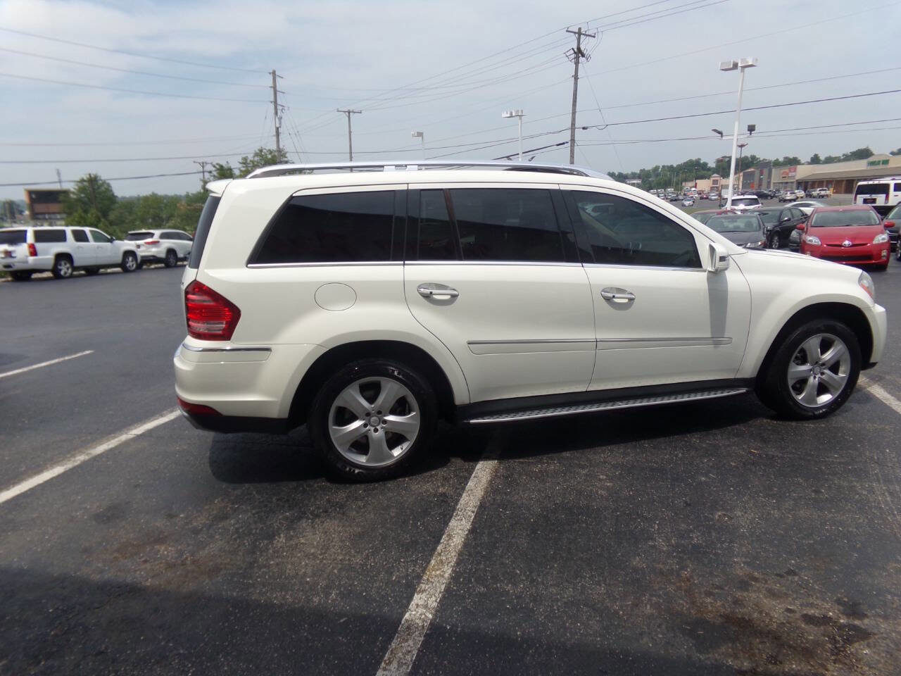 Used 2012 Mercedes-Benz GL 450 4MATIC image 4