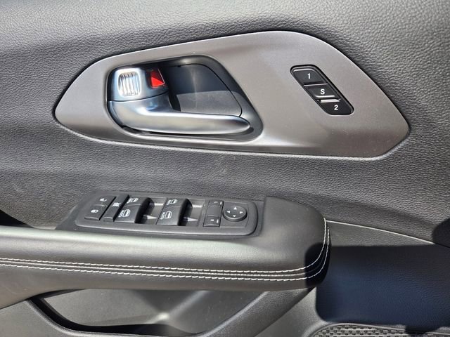 New 2026 Chrysler Pacifica Select FWD image 20