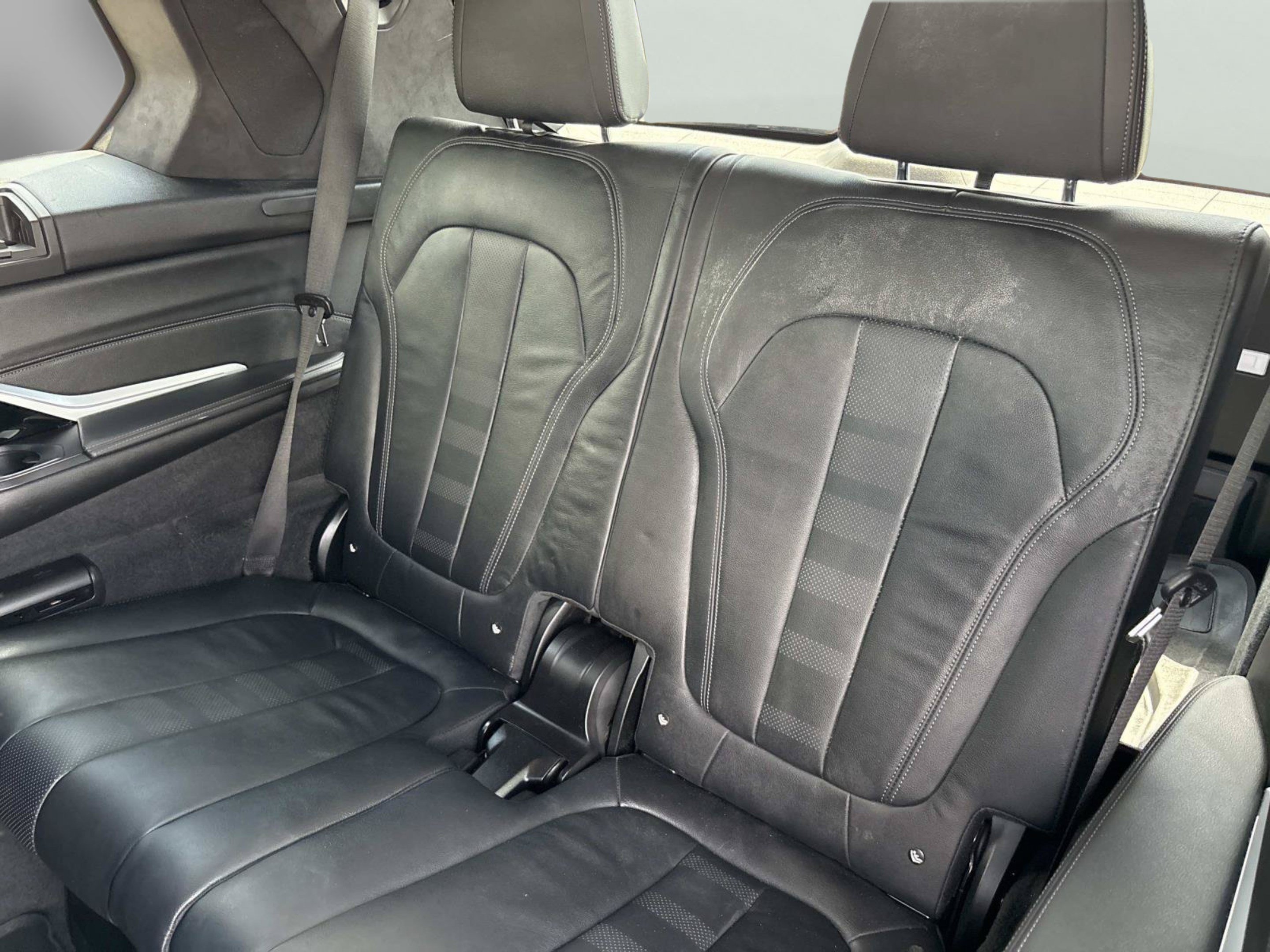 Used 2022 BMW X7 M50i AWD/4WD image 17
