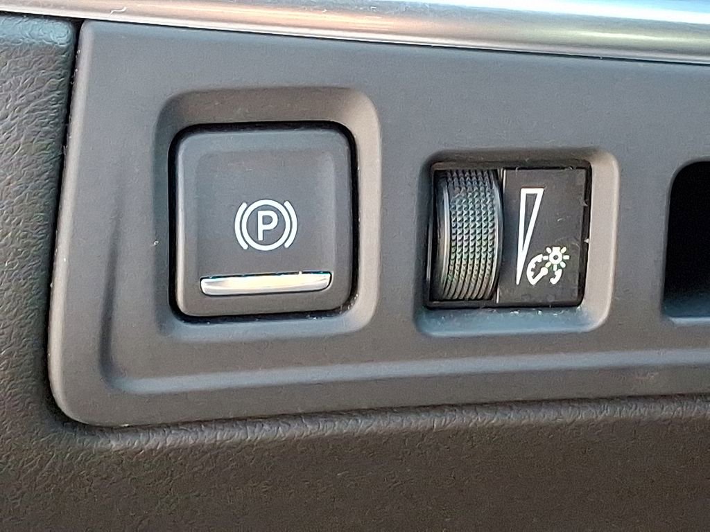 Used 2022 Cadillac XT5 Premium Luxury image 28