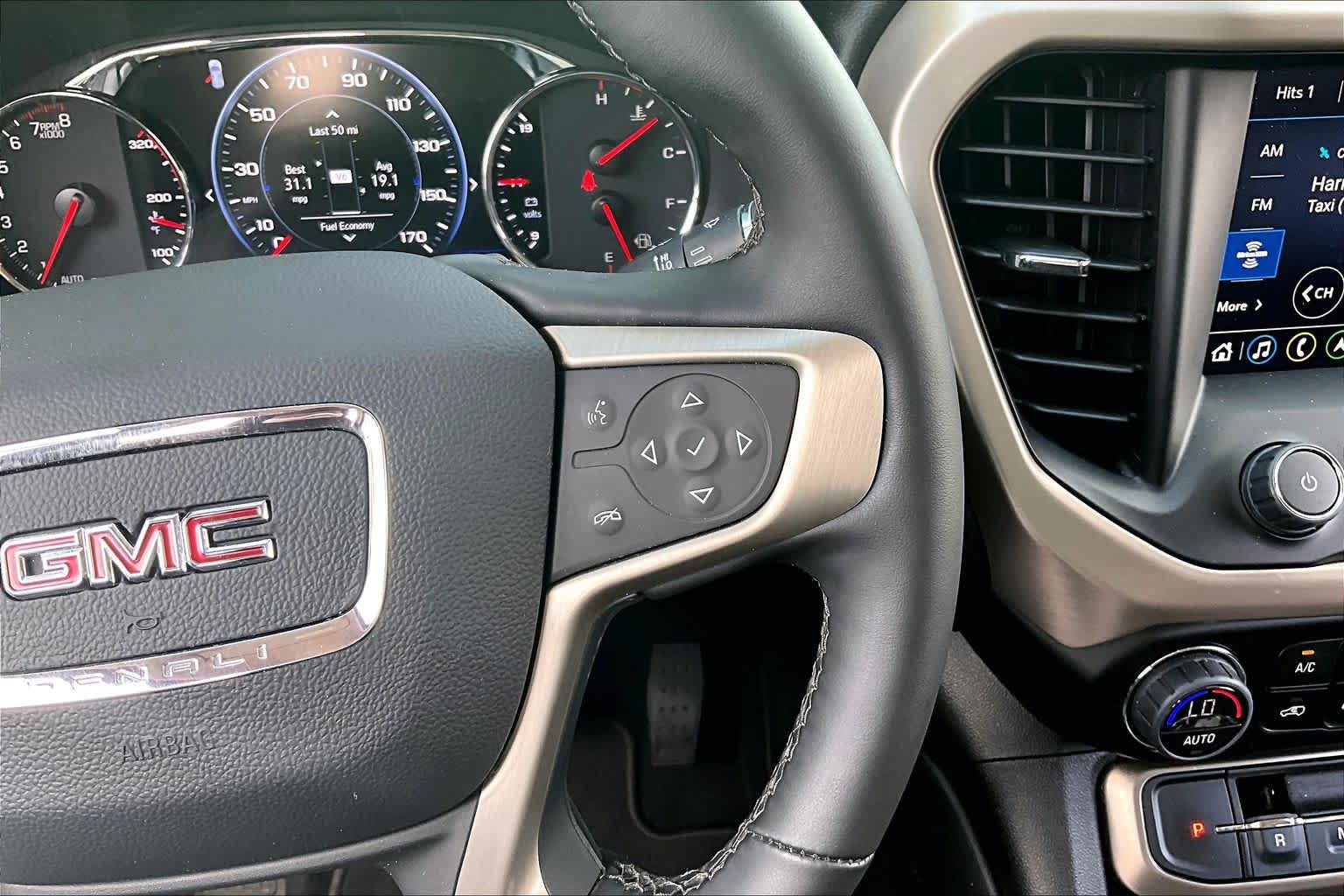 Used 2023 GMC Acadia Denali w/ Denali Ultimate Package FWD image 23