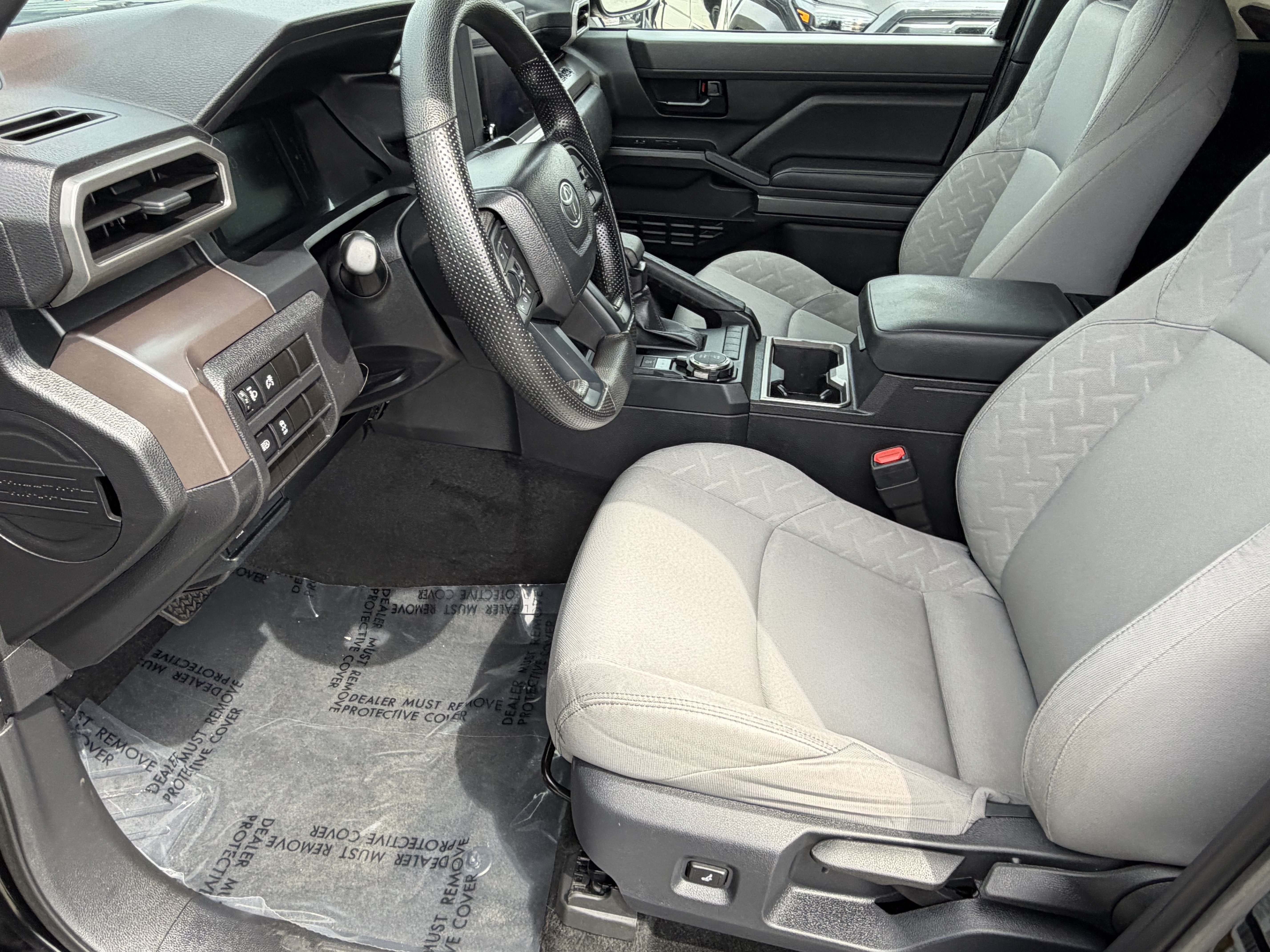 Certified 2024 Toyota Tacoma SR5 AWD/4WD image 27