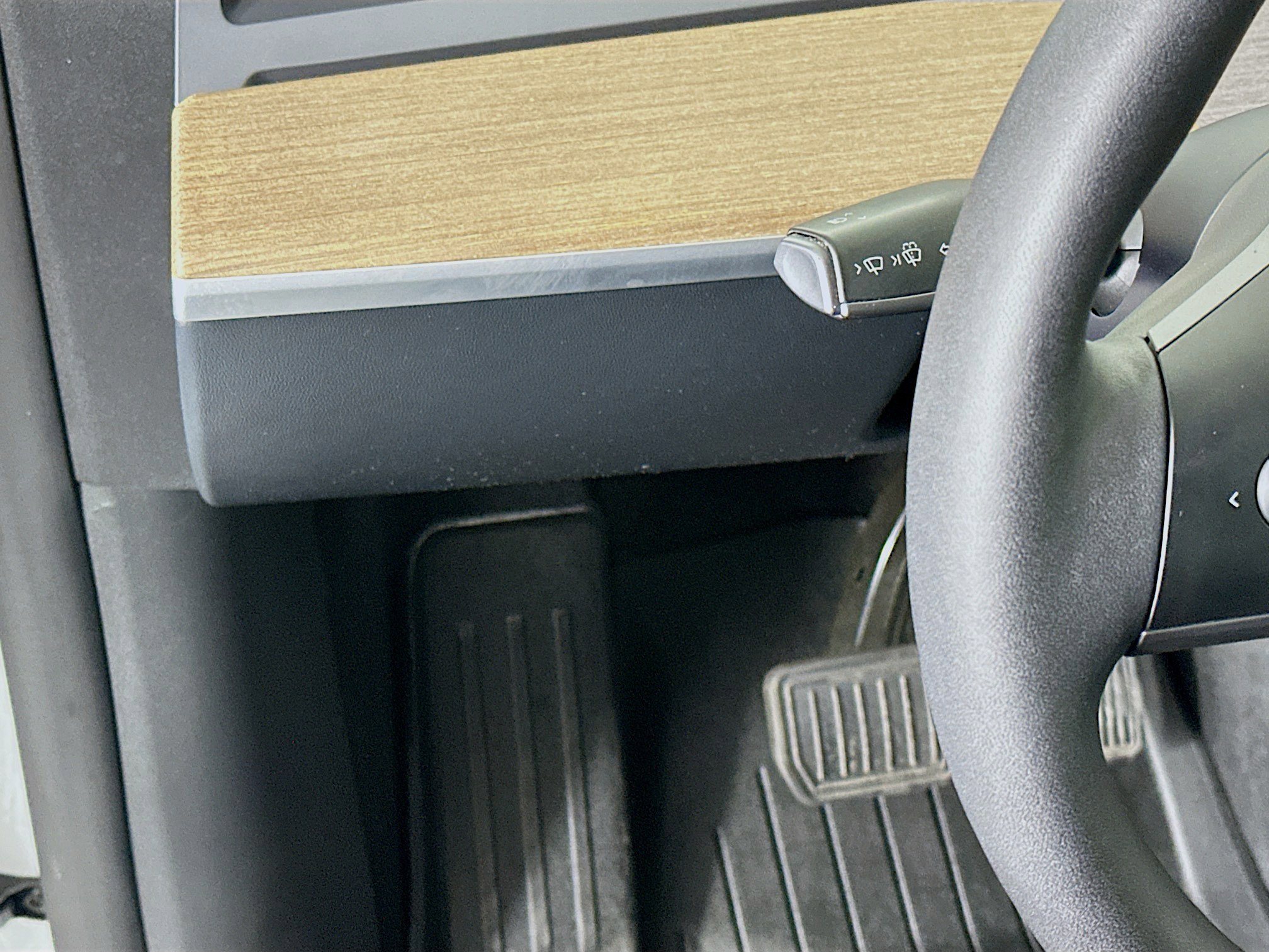 Used 2023 Tesla Model Y Long Range image 16