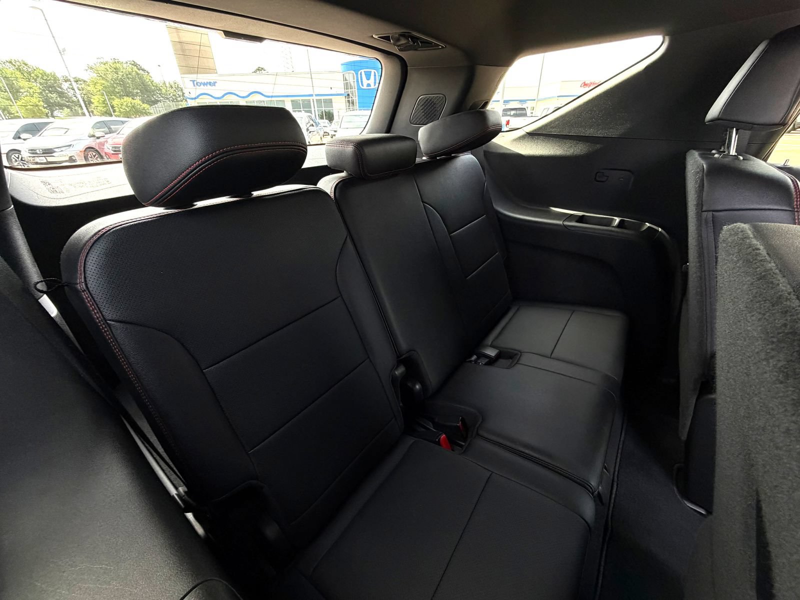 Used 2026 Chevrolet Traverse RS w/ LPO, Floor Liner Package FWD image 31