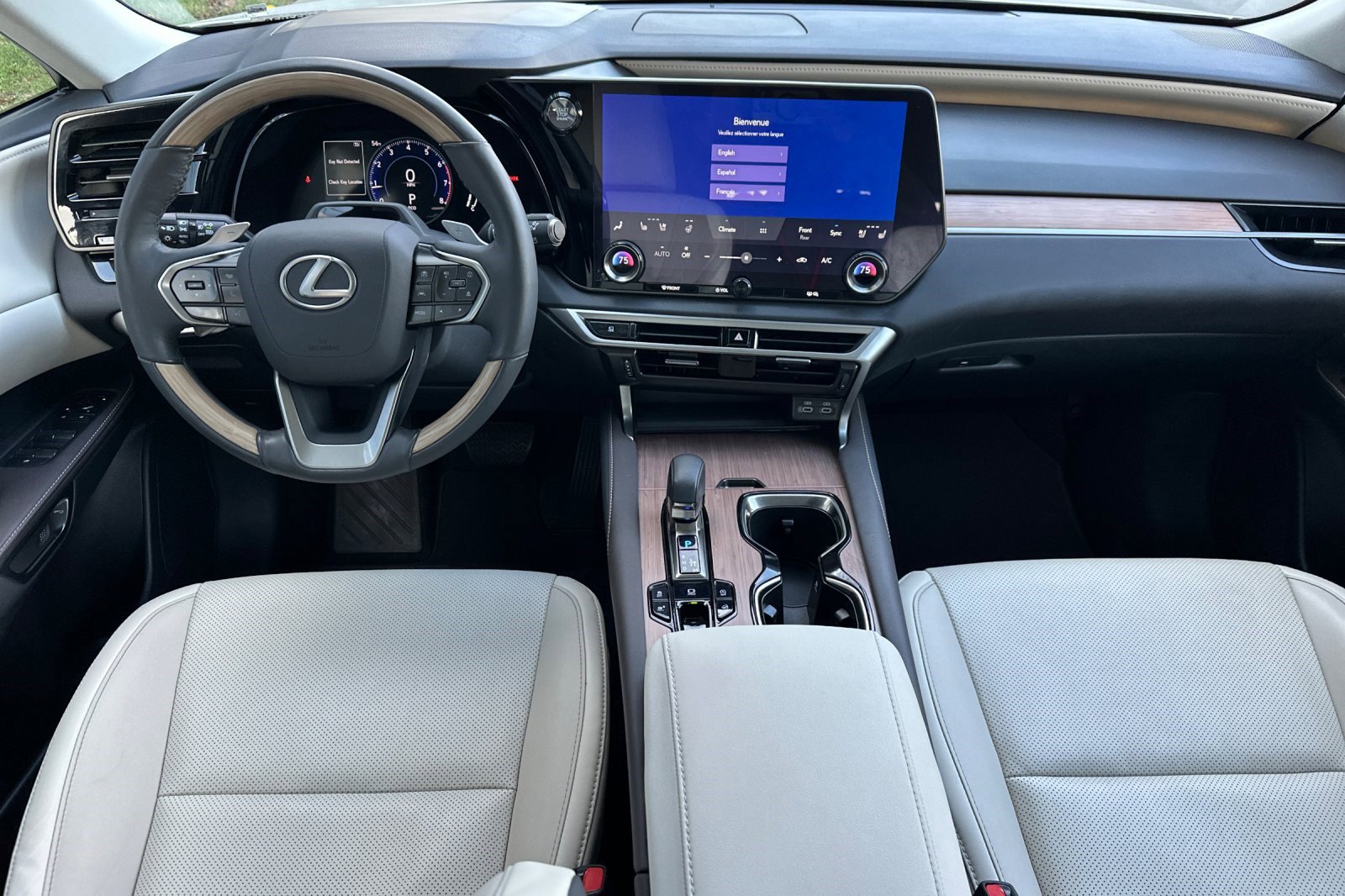 Used 2023 Lexus RX 350 Premium image 17