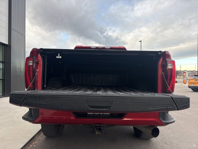 Used 2024 GMC Sierra 3500 Denali w/ Technology Package image 7