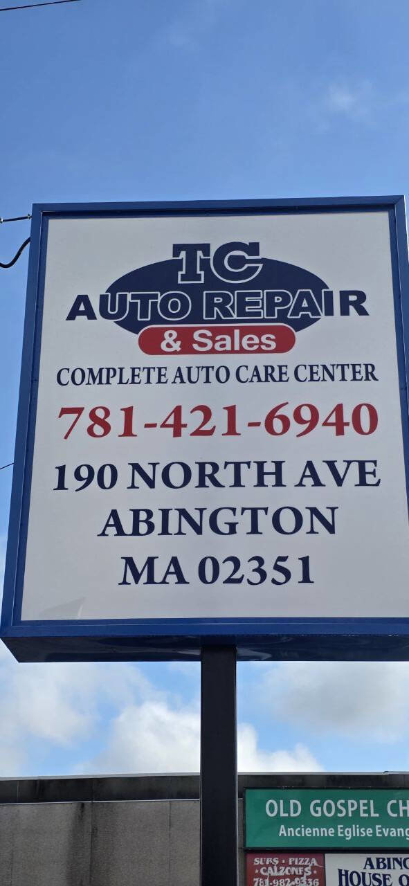 Used 2015 Dodge Grand Caravan SXT w/ Blacktop Package image 13