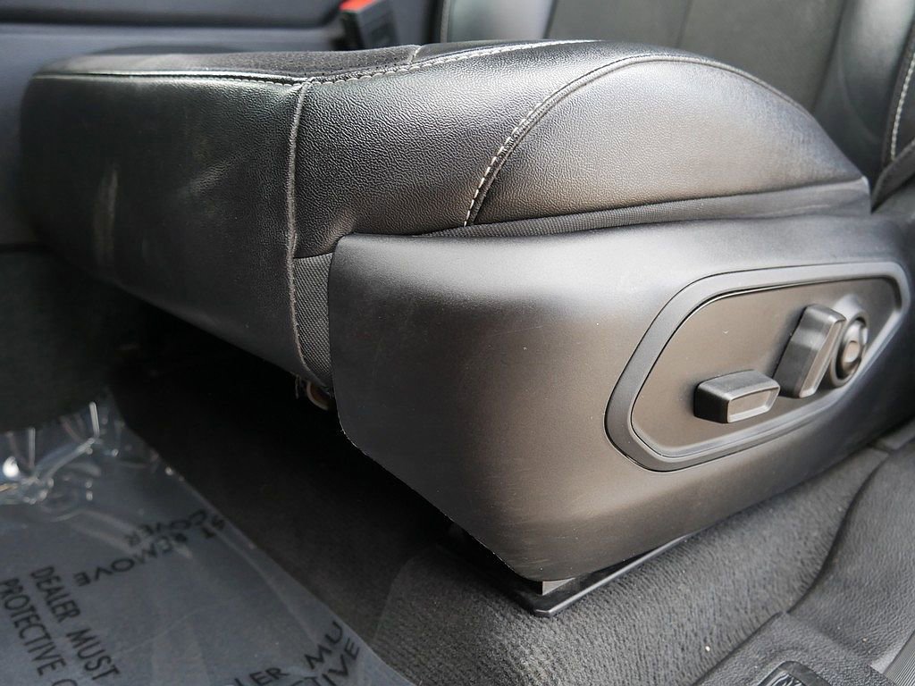 Used 2023 Jeep Grand Cherokee Altitude image 12