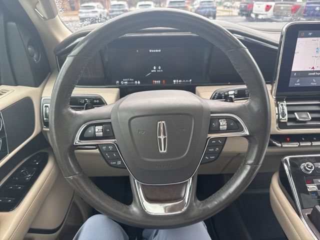 Used 2020 Lincoln Navigator Reserve AWD/4WD image 3