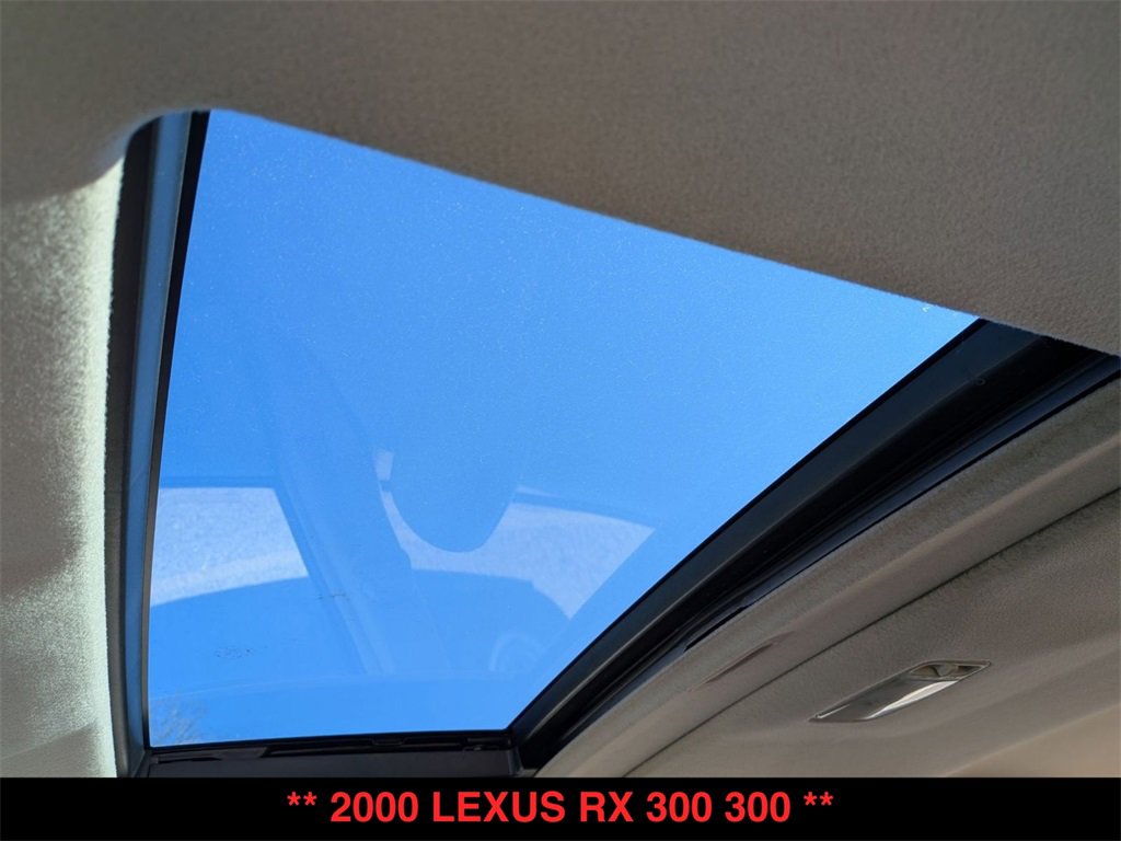 Used 2000 Lexus RX 300 4WD image 2