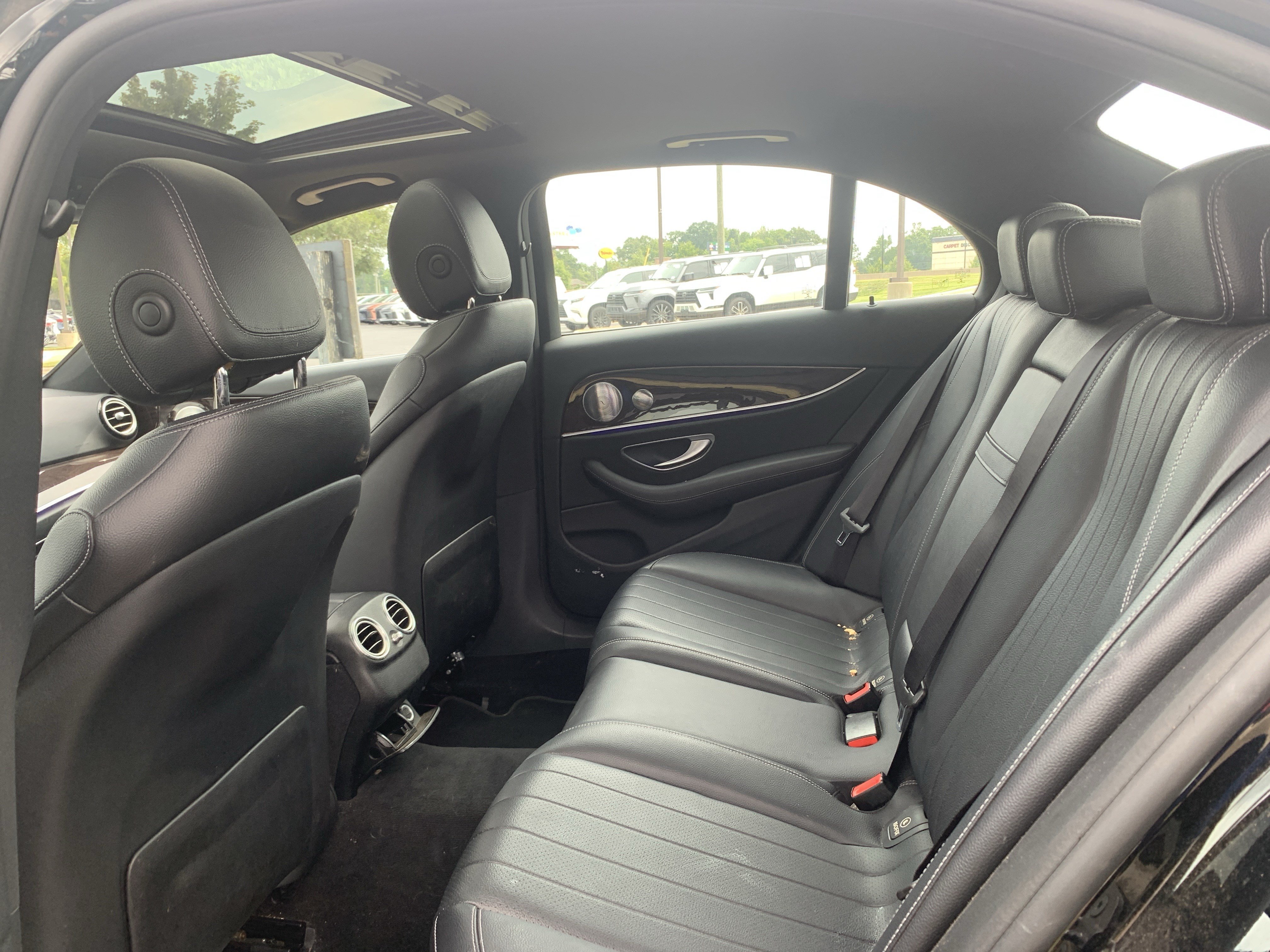 Used 2017 Mercedes-Benz E 300 image 6