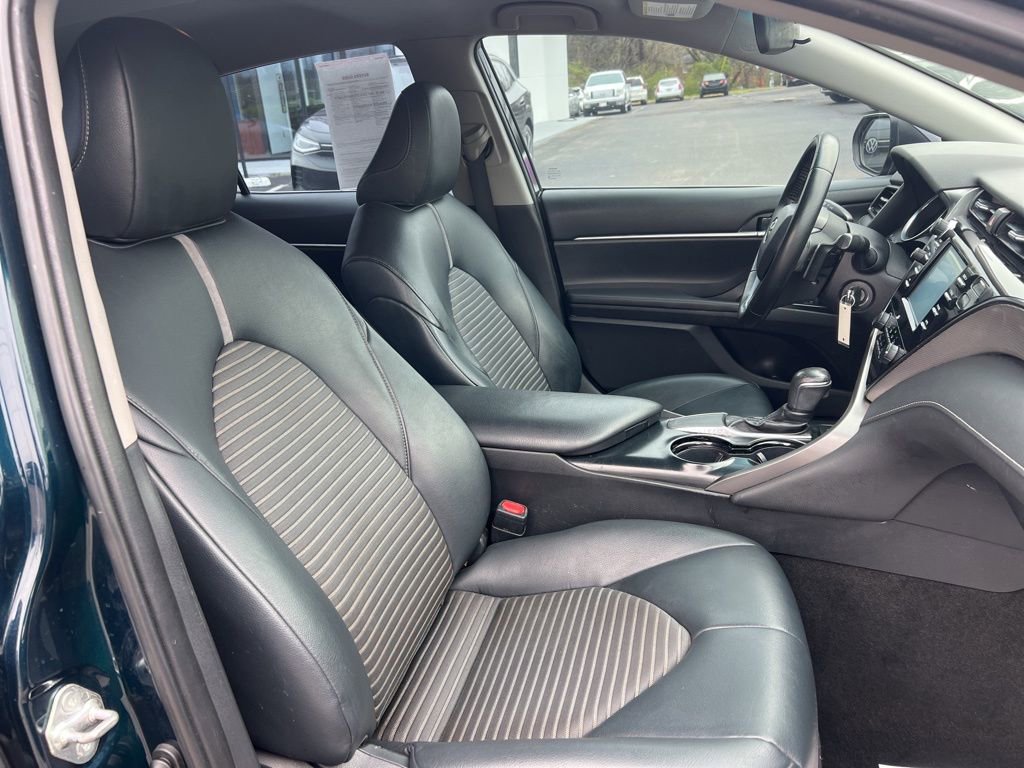 Used 2019 Toyota Camry SE image 24