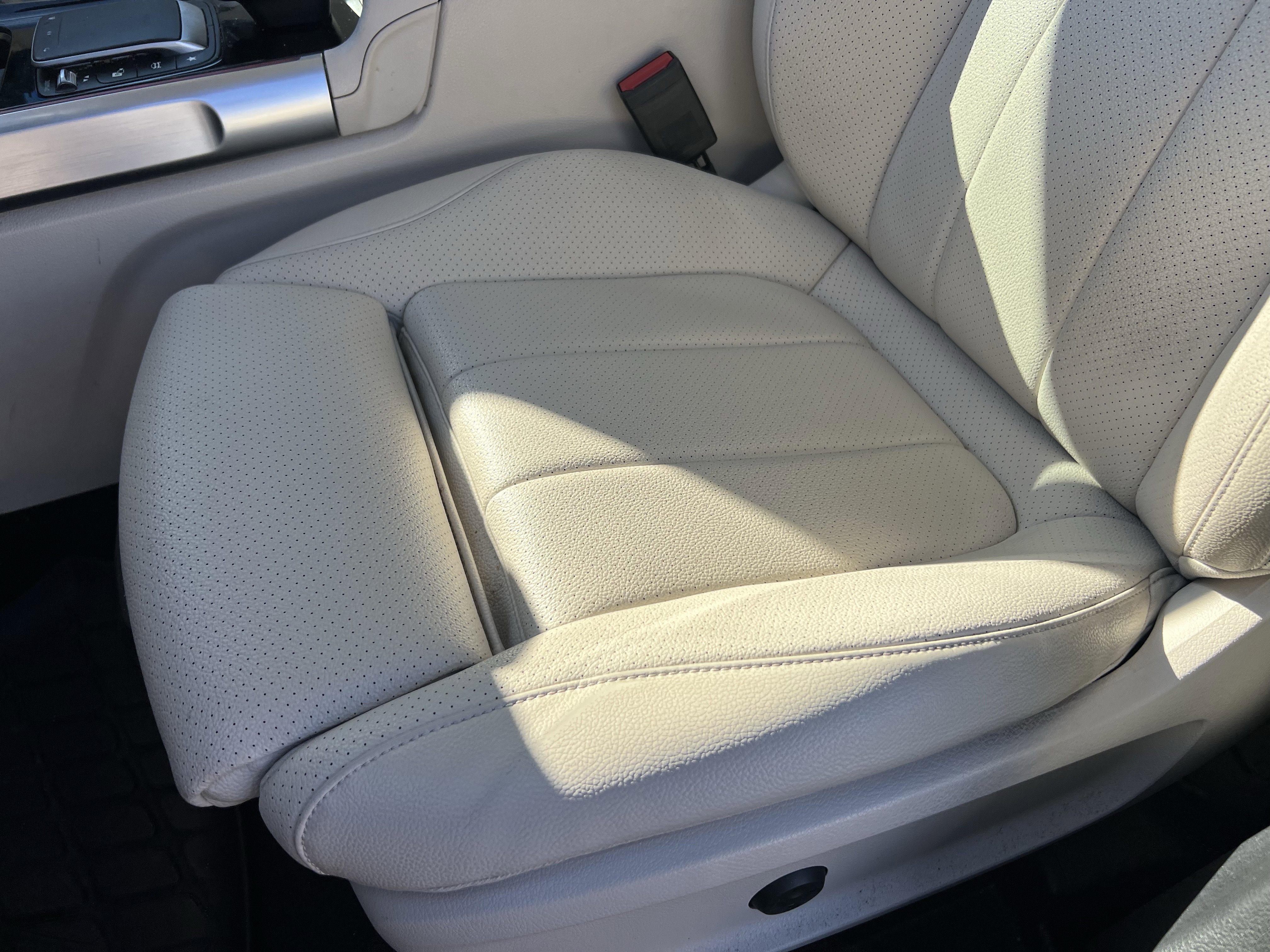 Used 2022 Mercedes-Benz GLB 250 image 18