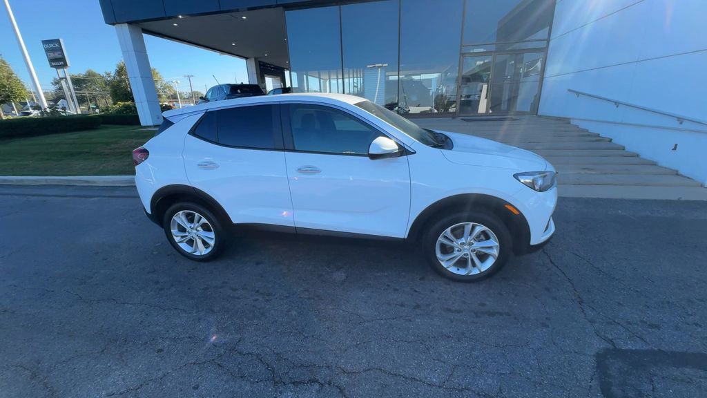 Certified 2022 Buick Encore GX Preferred w/ Cold Weather Comfort Package image 9