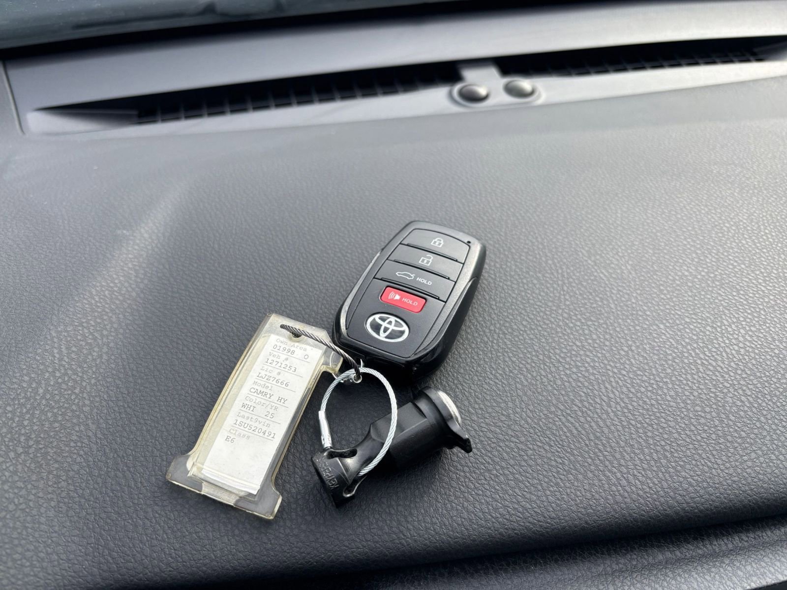 Used 2025 Toyota Camry LE image 21