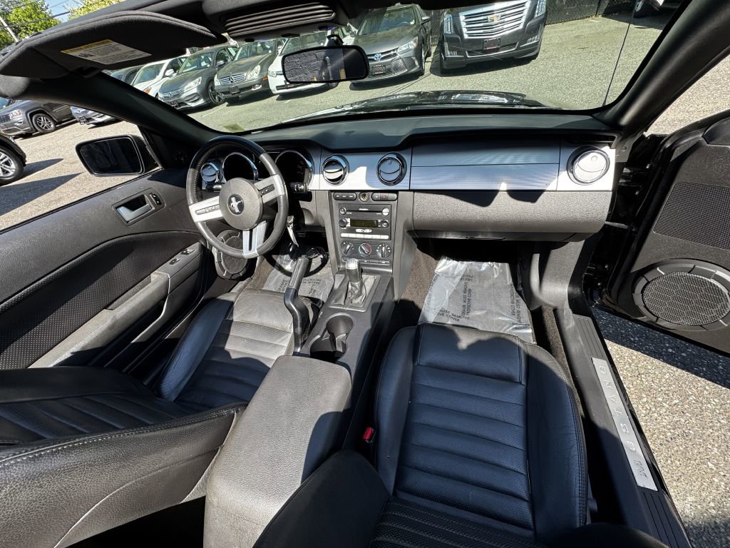 Used 2005 Ford Mustang GT RWD image 18