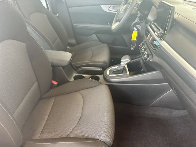 Certified 2023 Kia Forte LXS w/ LXS Technology Package FWD image 26