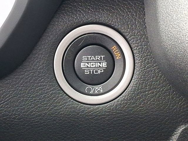 Used 2024 RAM 2500 Tradesman w/ Chrome Appearance Group image 16