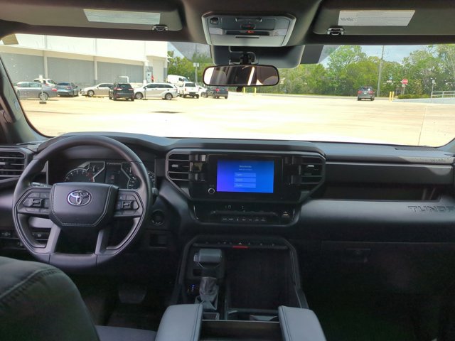Used 2025 Toyota Tundra SR w/ SR Tow Package AWD/4WD image 18