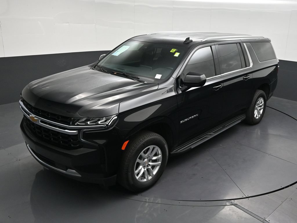 Used 2024 Chevrolet Suburban LS RWD image 16