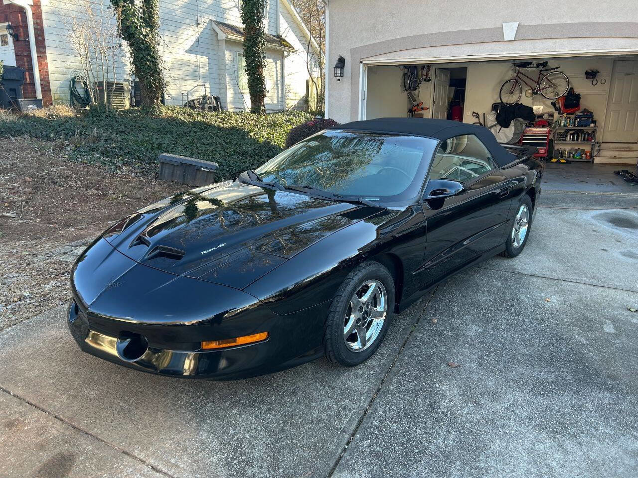 Used 1997 Pontiac Firebird Trans Am w/ Ram Air Performance Pkg image 3