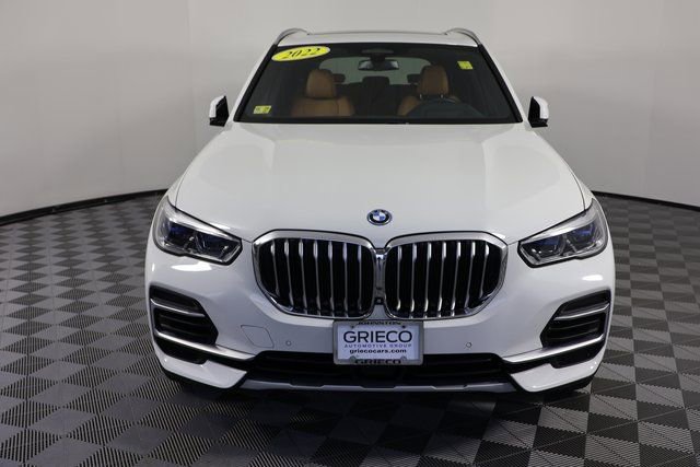 Used 2022 BMW X5 xDrive45e w/ Executive Package image 3