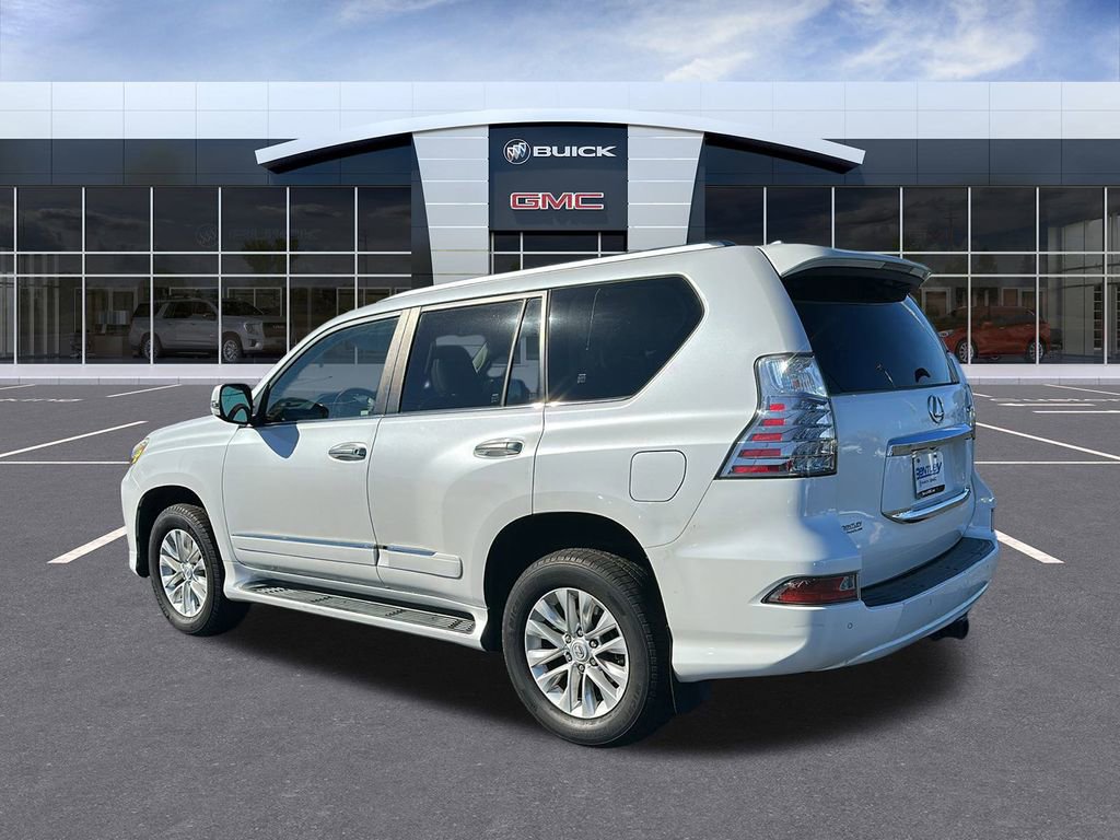 Used 2015 Lexus GX 460 image 3