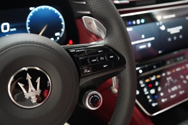 New 2025 Maserati Grecale GT image 21