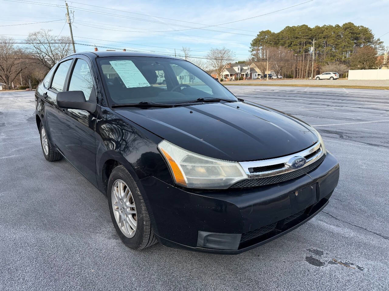 Used 2010 Ford Focus SE image 4
