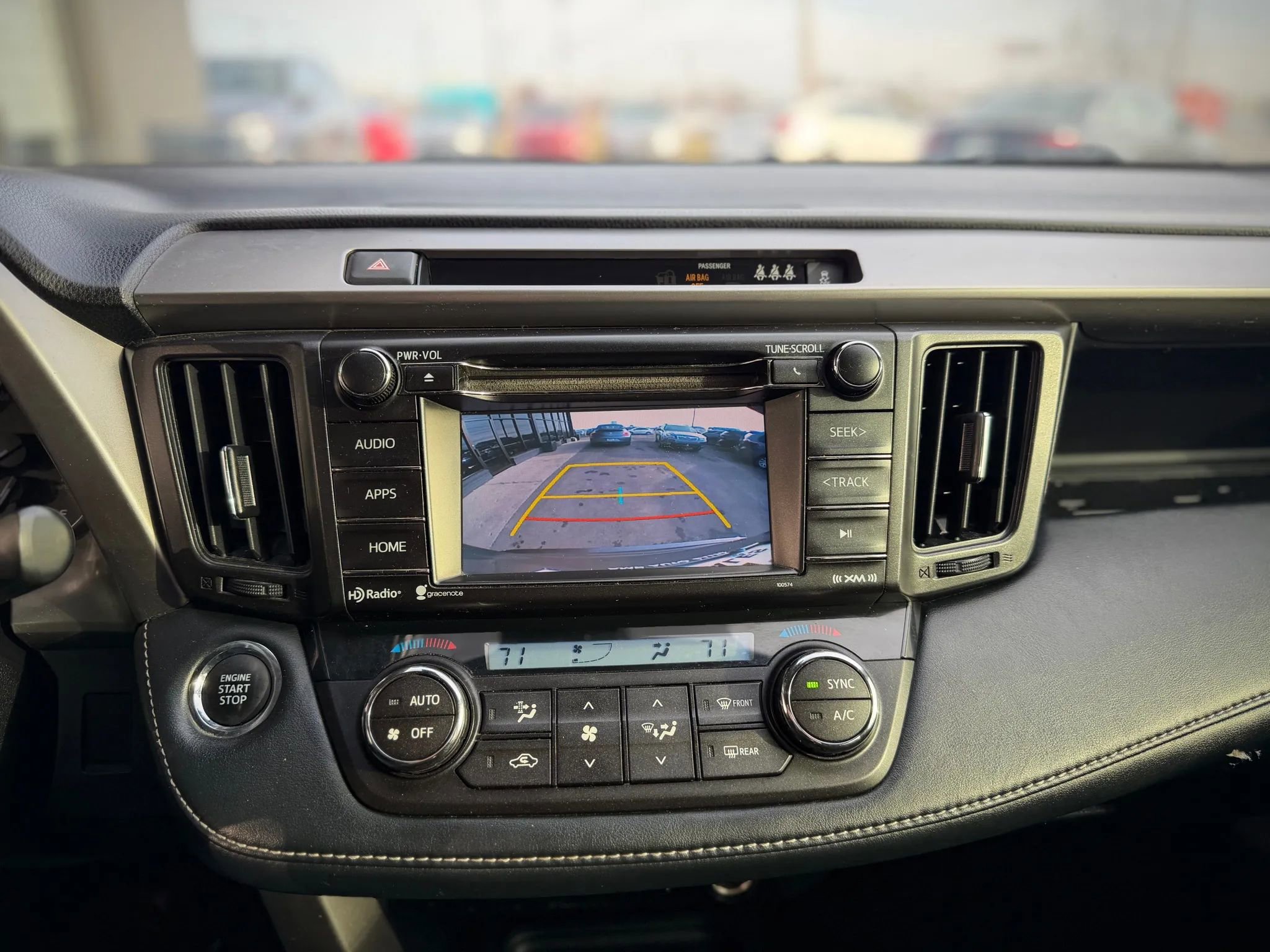 Used 2018 Toyota RAV4 XLE image 17