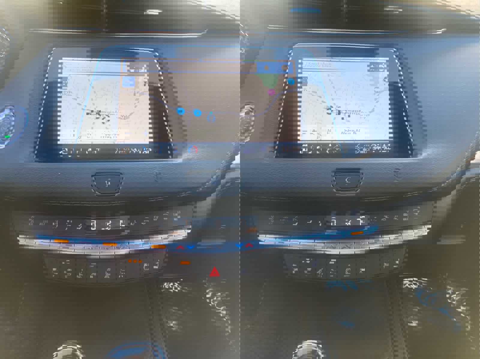 Used 2020 Cadillac XT4 Premium Luxury image 37