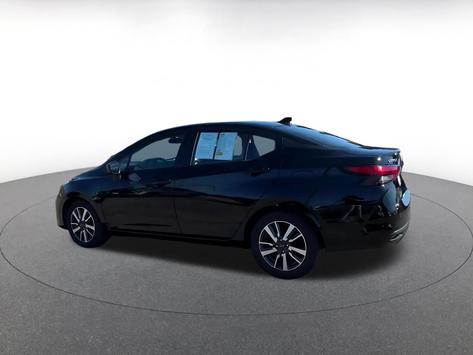 Used 2025 Nissan Versa SV FWD image 8