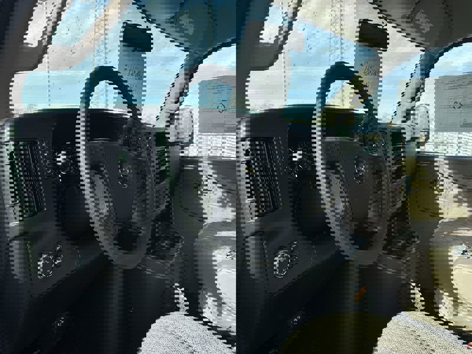 New 2025 Chevrolet Express 2500 image 10