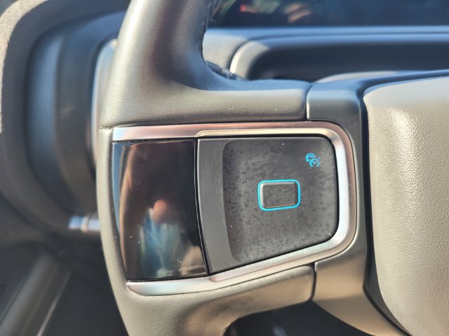 Used 2025 Ford Expedition Active AWD/4WD image 28
